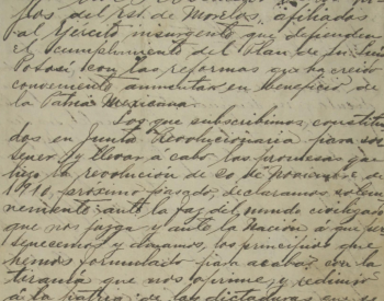 Historical document with two paragraphs of cursive Spanish writing on aged paper.